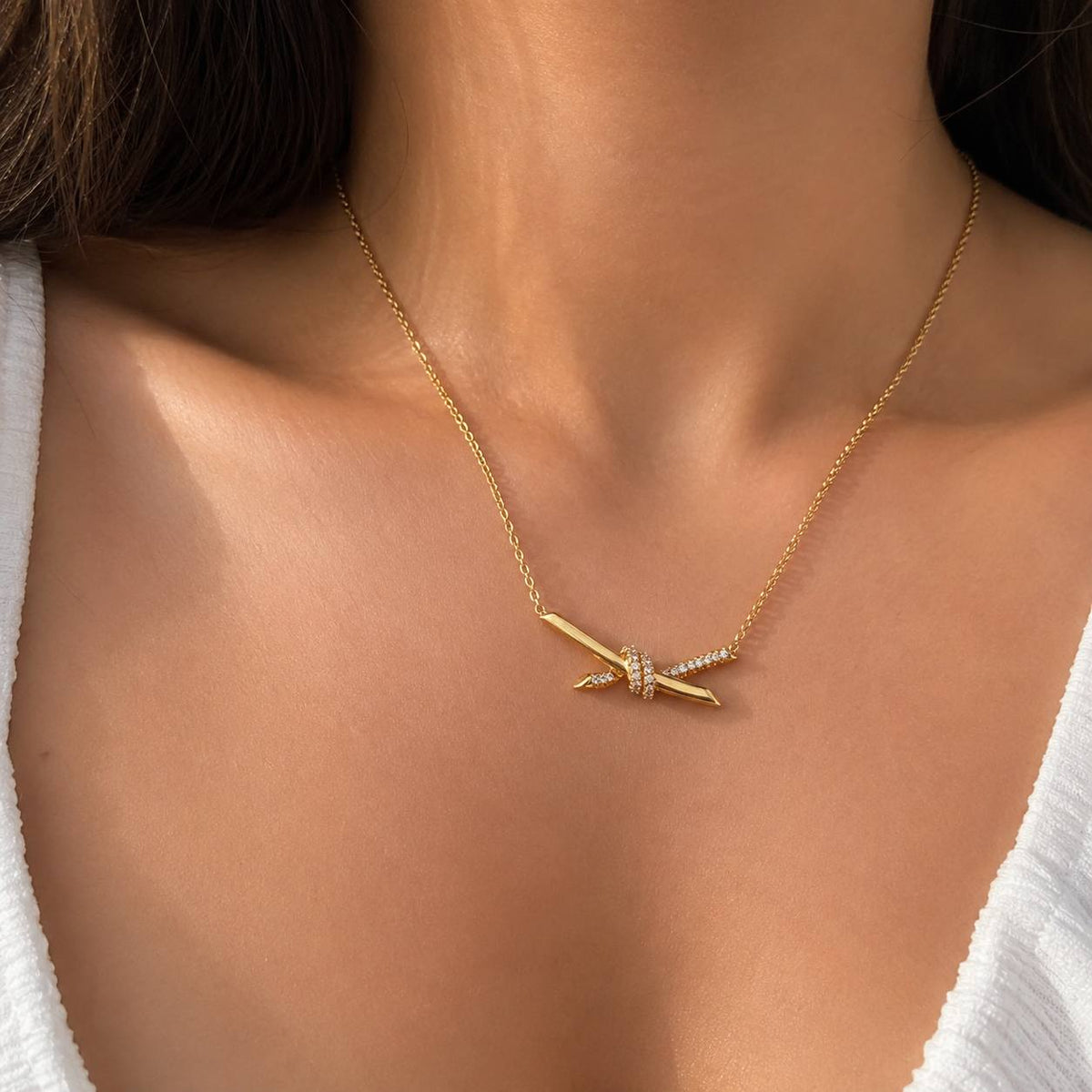 COLLIER عقدة KNOT